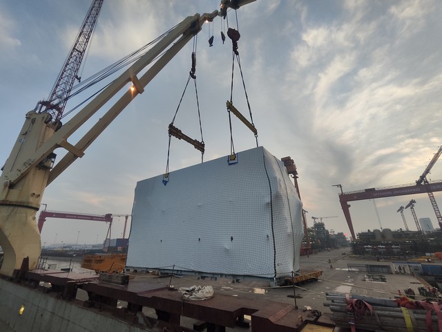 Heavy lift