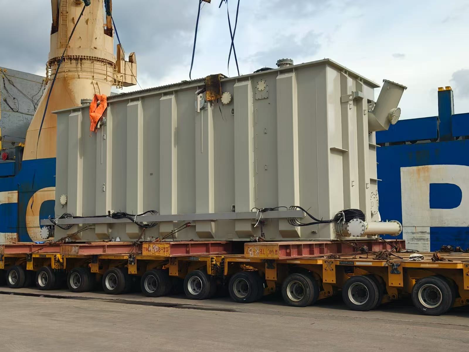 Heavy Lift-320t Transformer